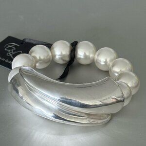 E&L Statement Sterling Silver Pearl Bracelet with Magnetic Closure Israel
